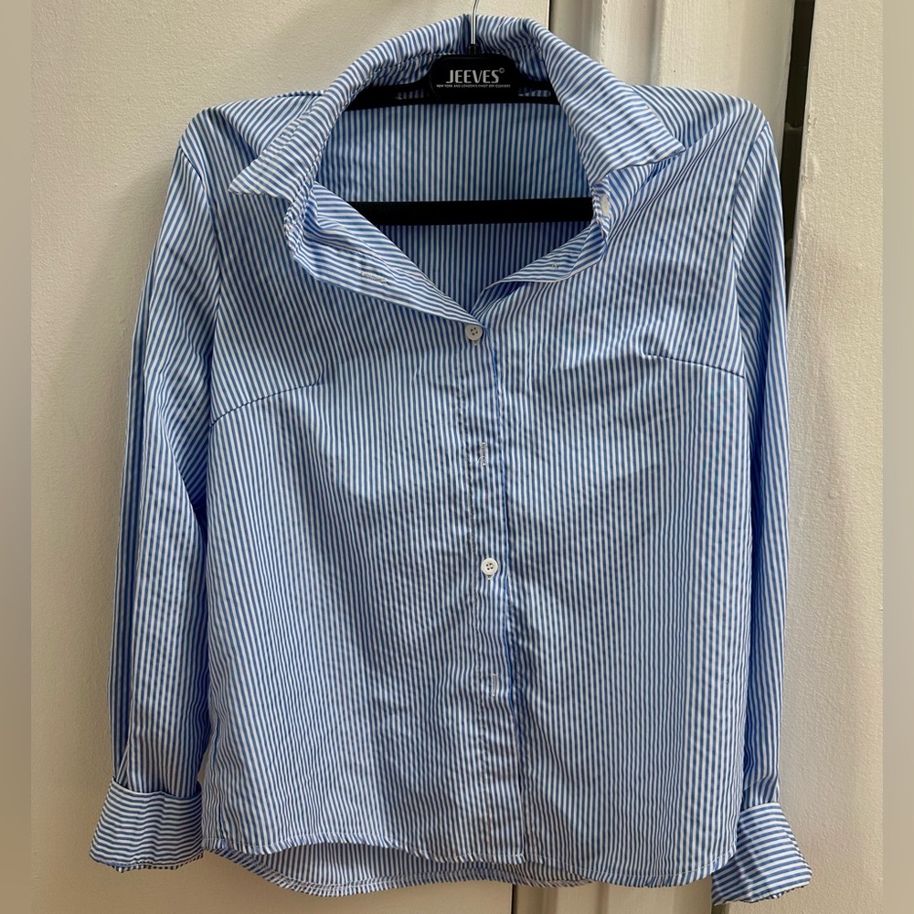 🩵Blue Striped Women's Top. - Picture 6 of 8